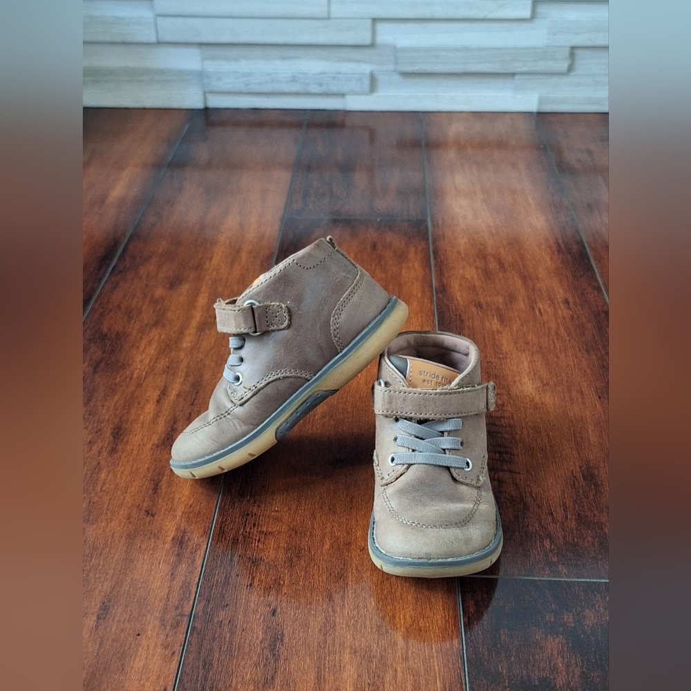 Stride Rite Kids SRT QUINN Brown Leather Boots Size 7.5M Boys
